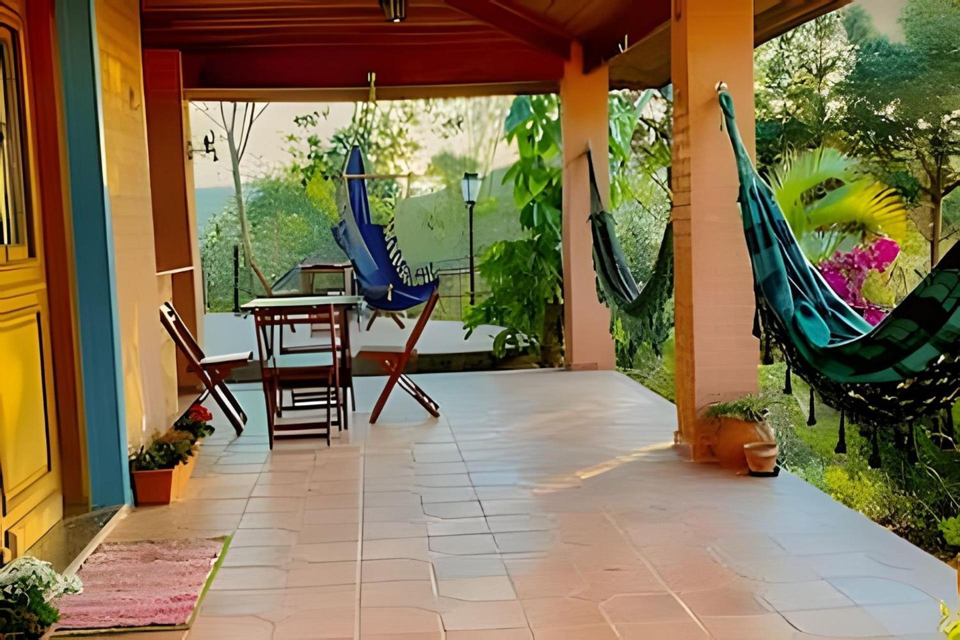 Casa De Campo Araxa Na Montanha Com Piscina Piracaia Exteriör bild