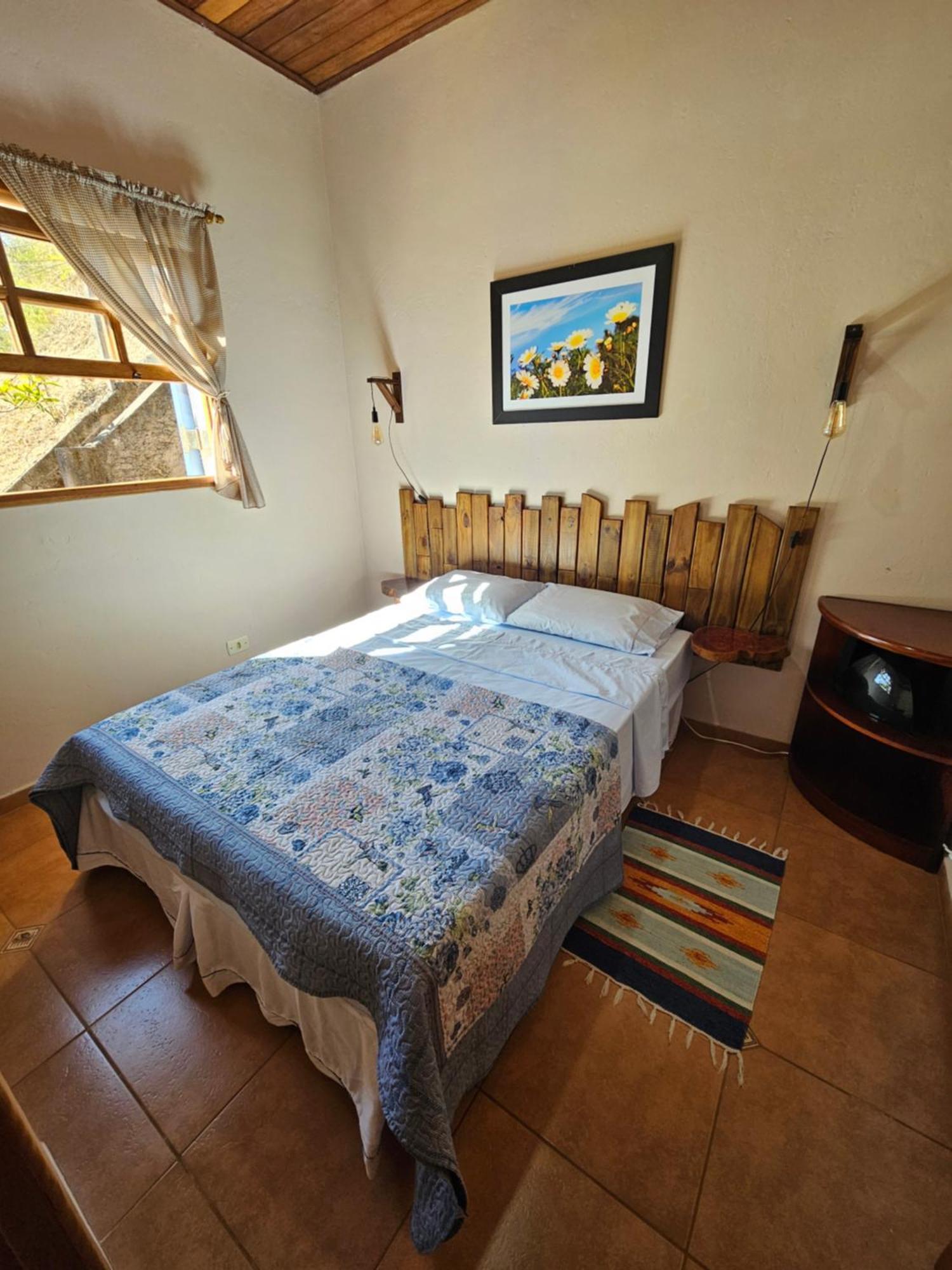Casa De Campo Araxa Na Montanha Com Piscina Piracaia Exteriör bild
