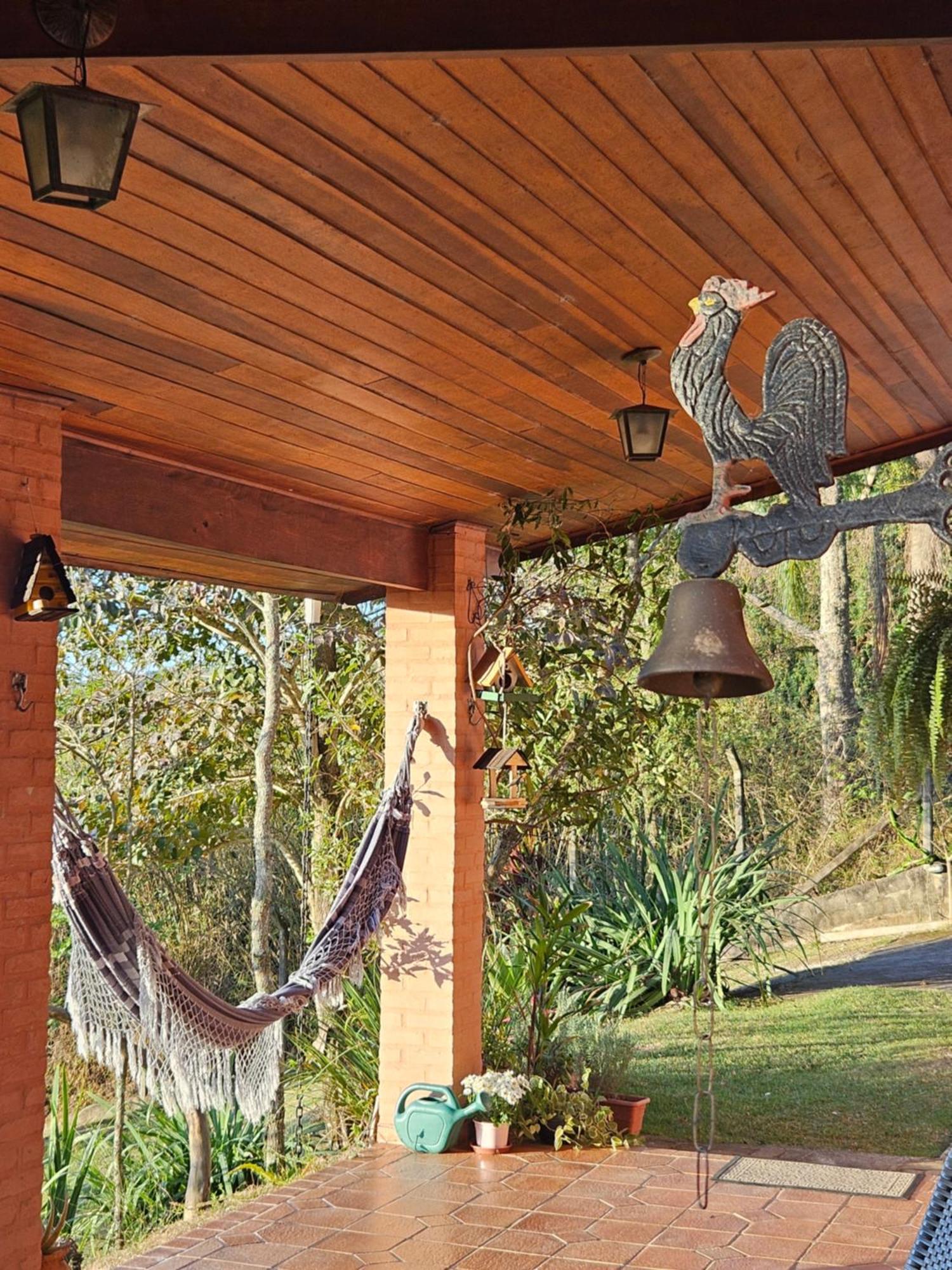 Casa De Campo Araxa Na Montanha Com Piscina Piracaia Exteriör bild
